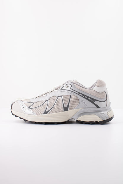 SALOMON XT WHISPER en color SILVER  (1)