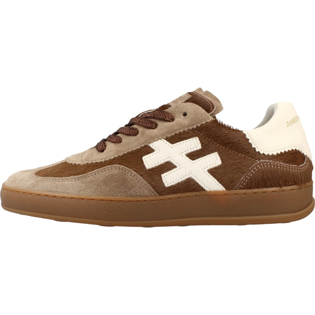 ANOTHER TREND A  PONY  BABY S en color DESERT  (2)