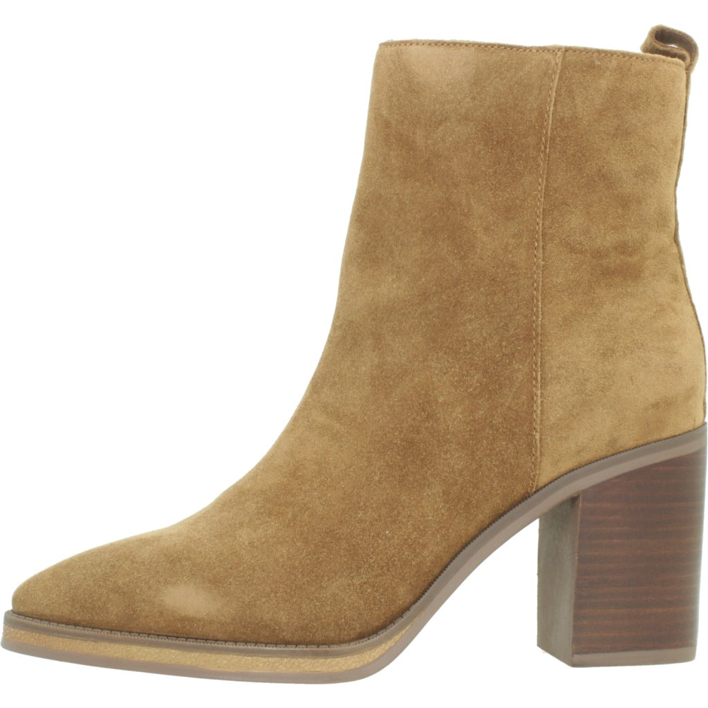 ANOTHER TREND   BOTIN BABY S en color CUERO  (2)