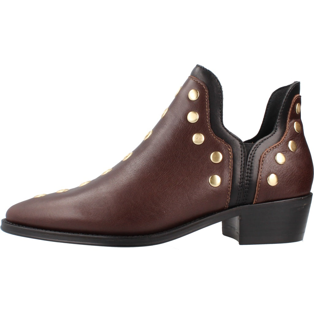 ANOTHER TREND   BOTIN CORVAR en color TESTA  (2)