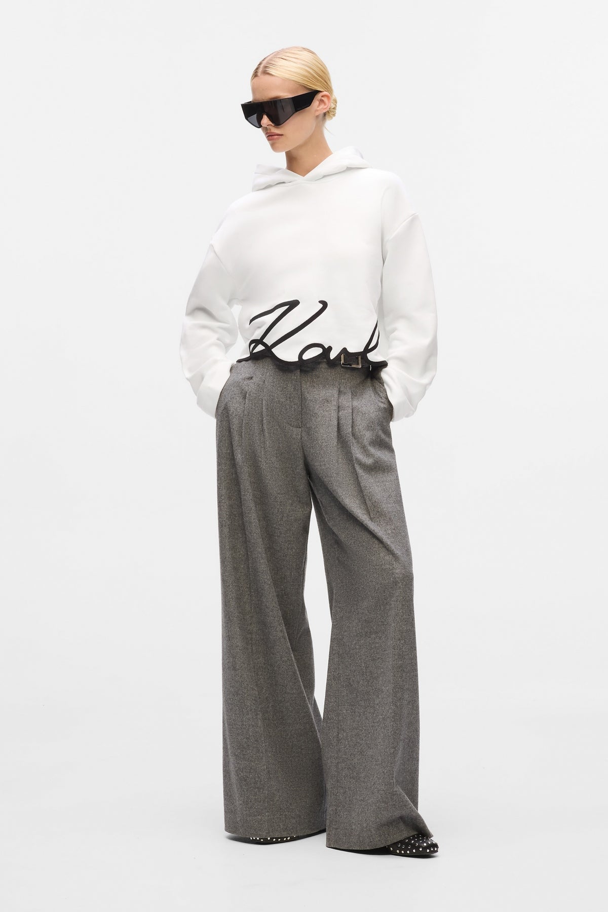 KARL LAGERFELD JEANS  KARL SIGNATURE HEM  en color CREAM  (4)
