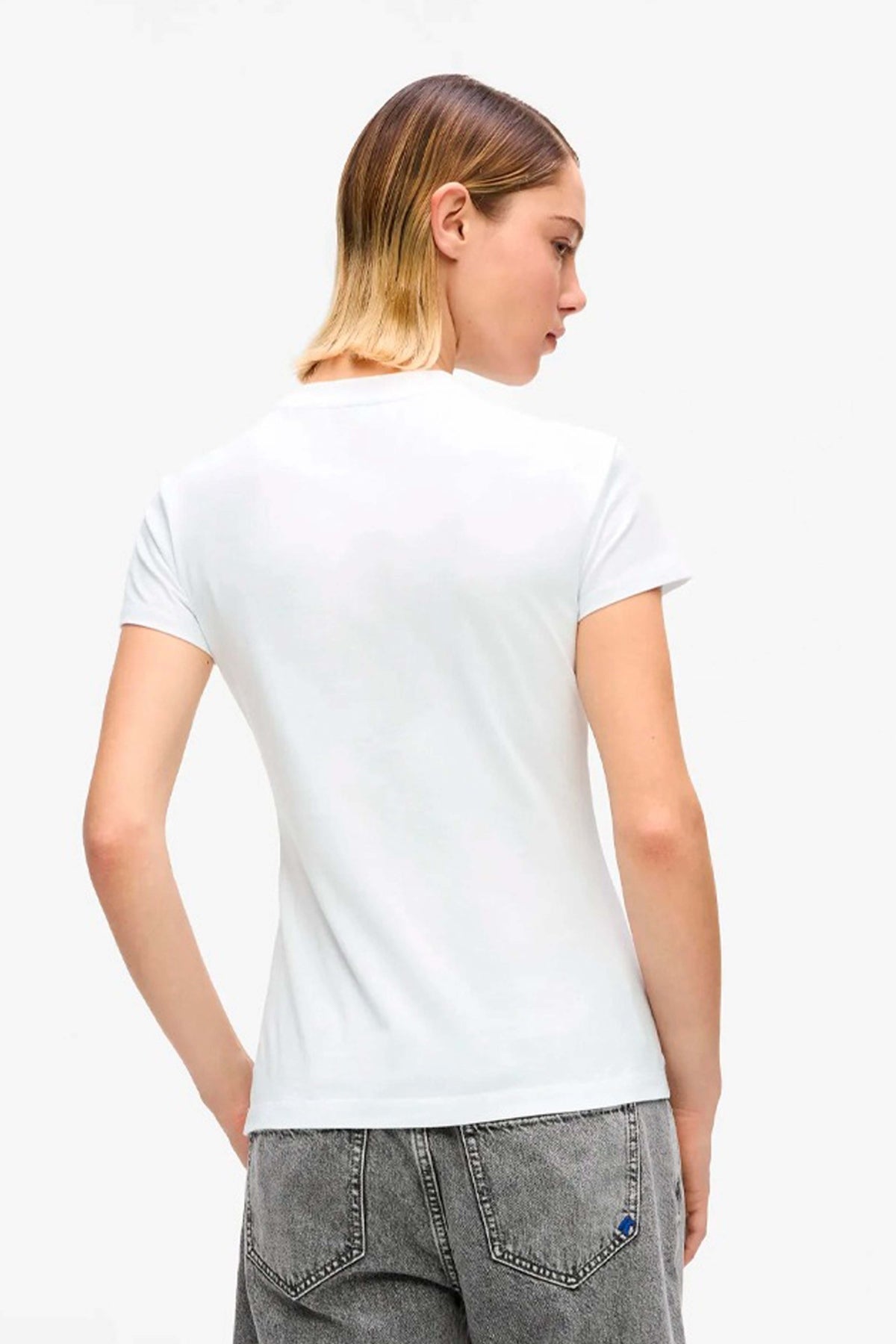 KARL LAGERFELD JEANS  KLJ SLIM SS K LOGO  en color WHITE  (2)