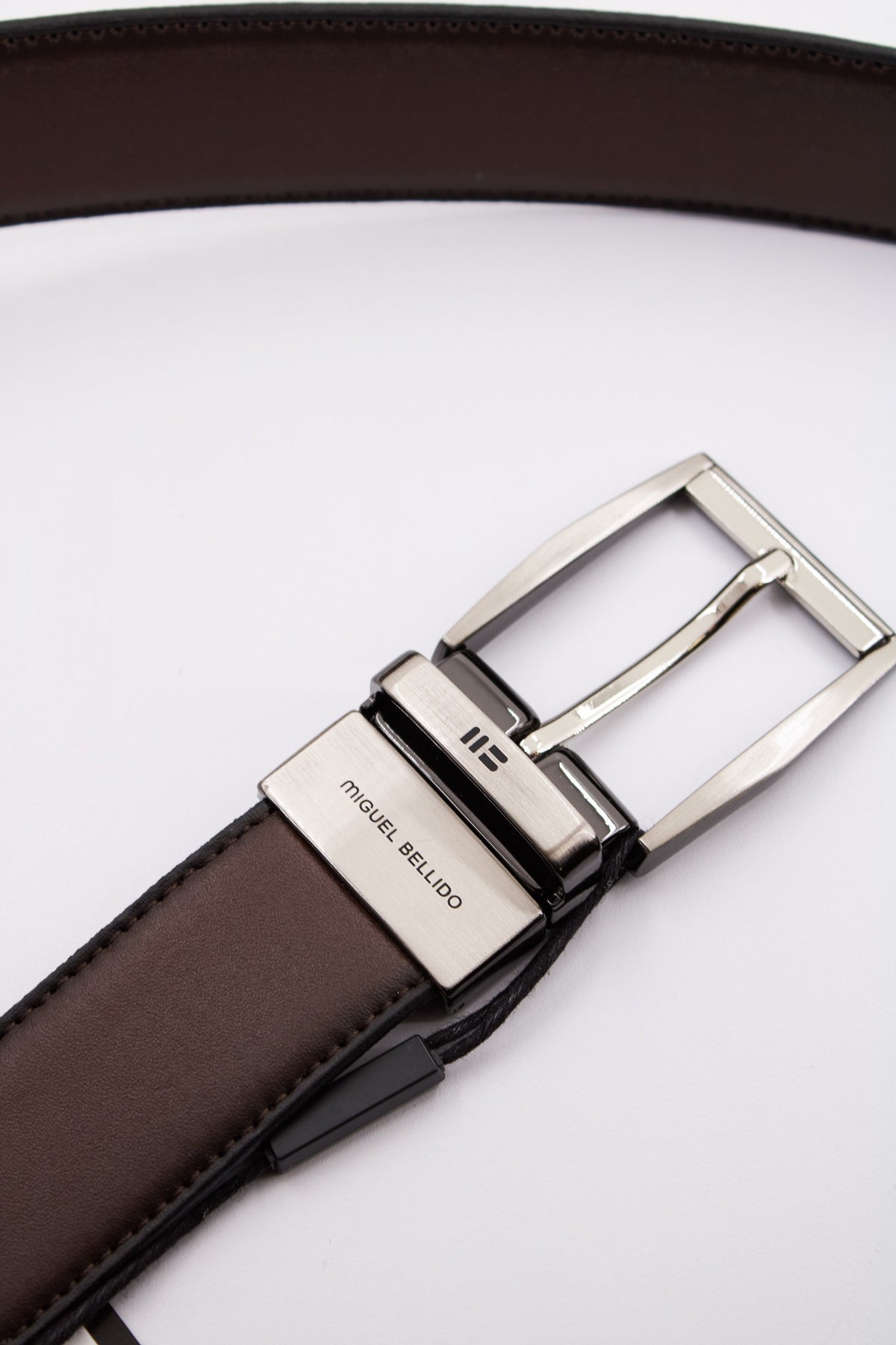 MIGUEL BELLIDO   REVERSIBLE  en color MRNNGR  (2)
