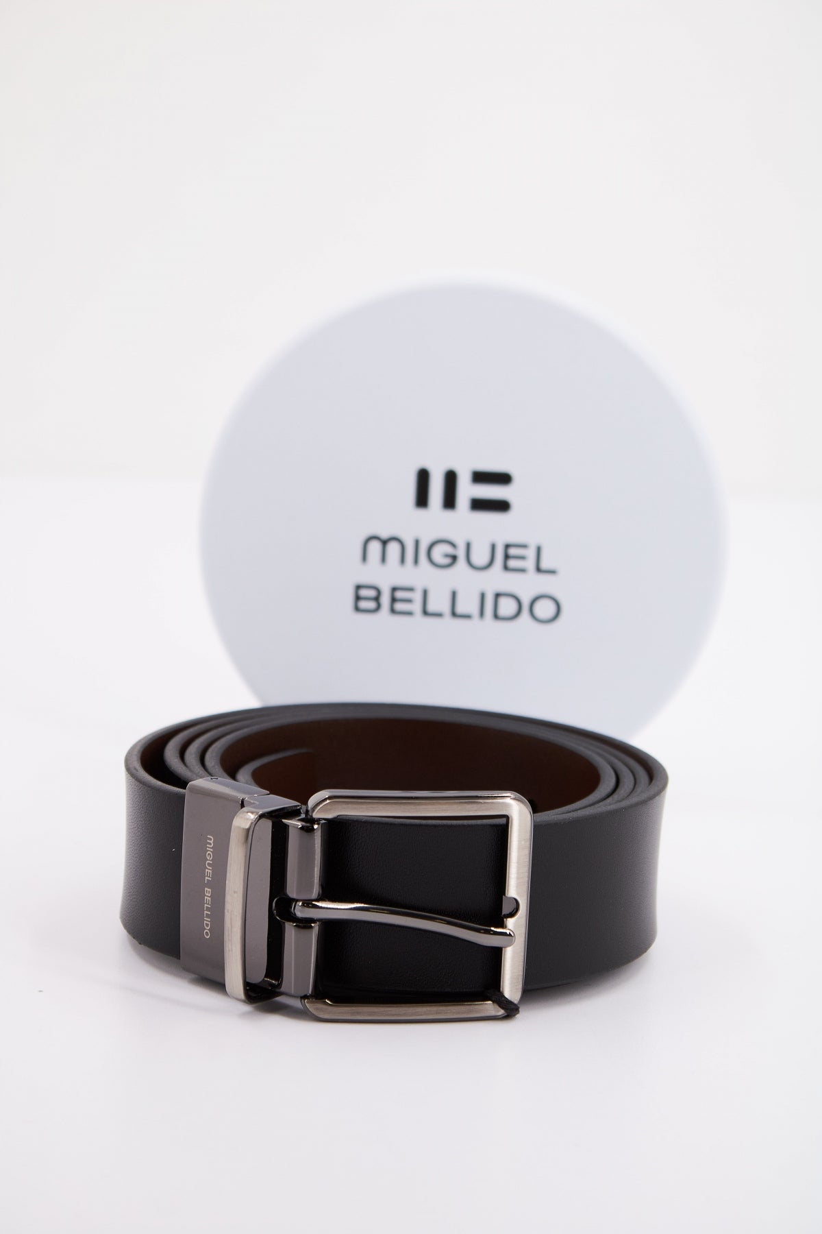 MIGUEL BELLIDO    REVERSIBLE  en color NGRMRN  (4)