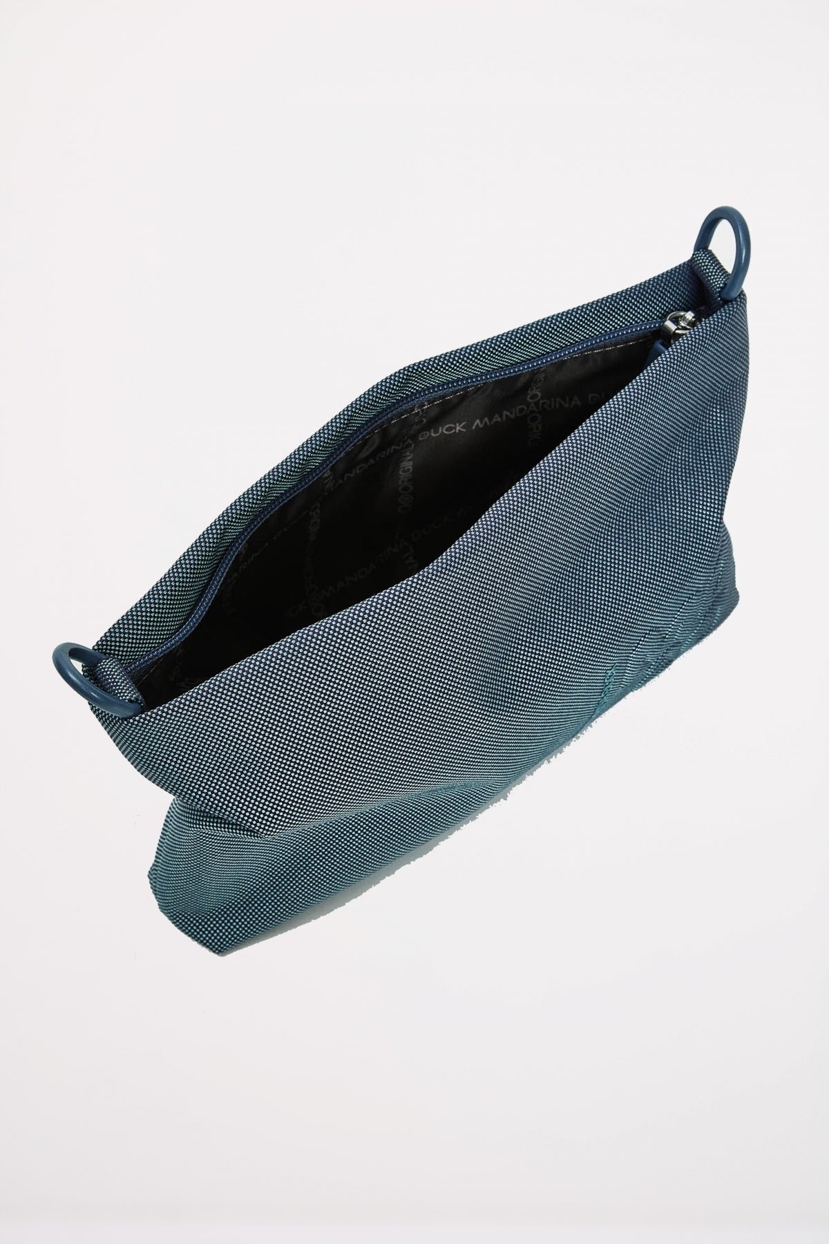 MANDARINA DUCK MD CROSSOVER en color BLUWNG  (4)