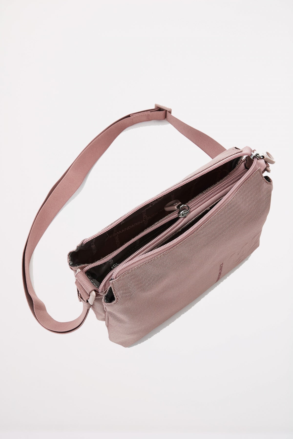MANDARINA DUCK MD POCHETTE en color ROSE  (4)