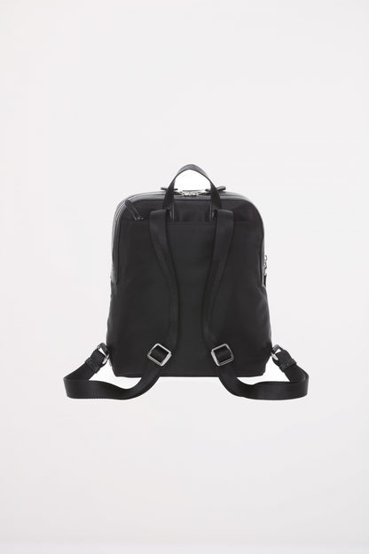 MANDARINA DUCK HUNTER BACKPACK en color BLACK  (3)