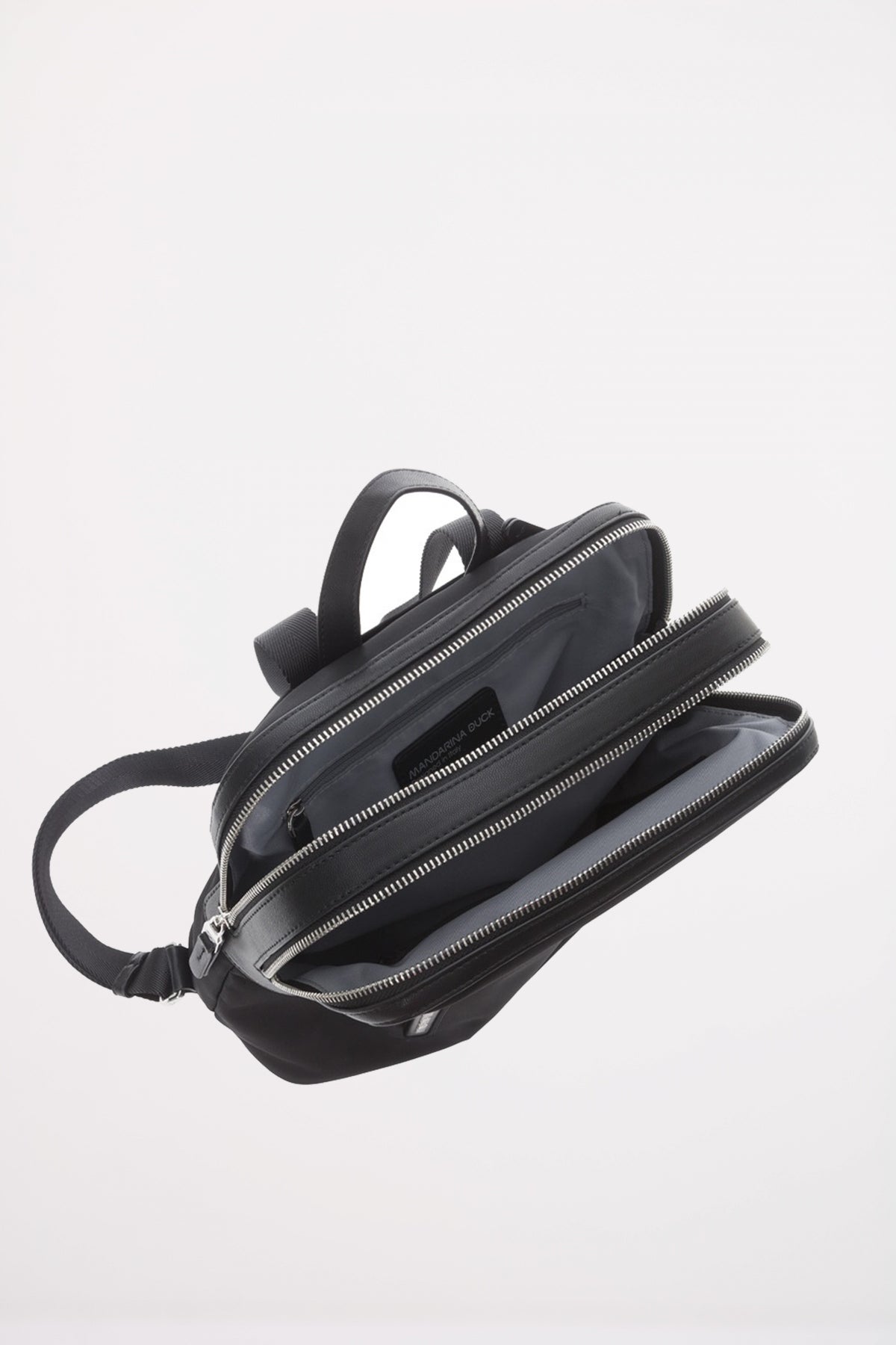 MANDARINA DUCK HUNTER BACKPACK en color BLACK  (4)