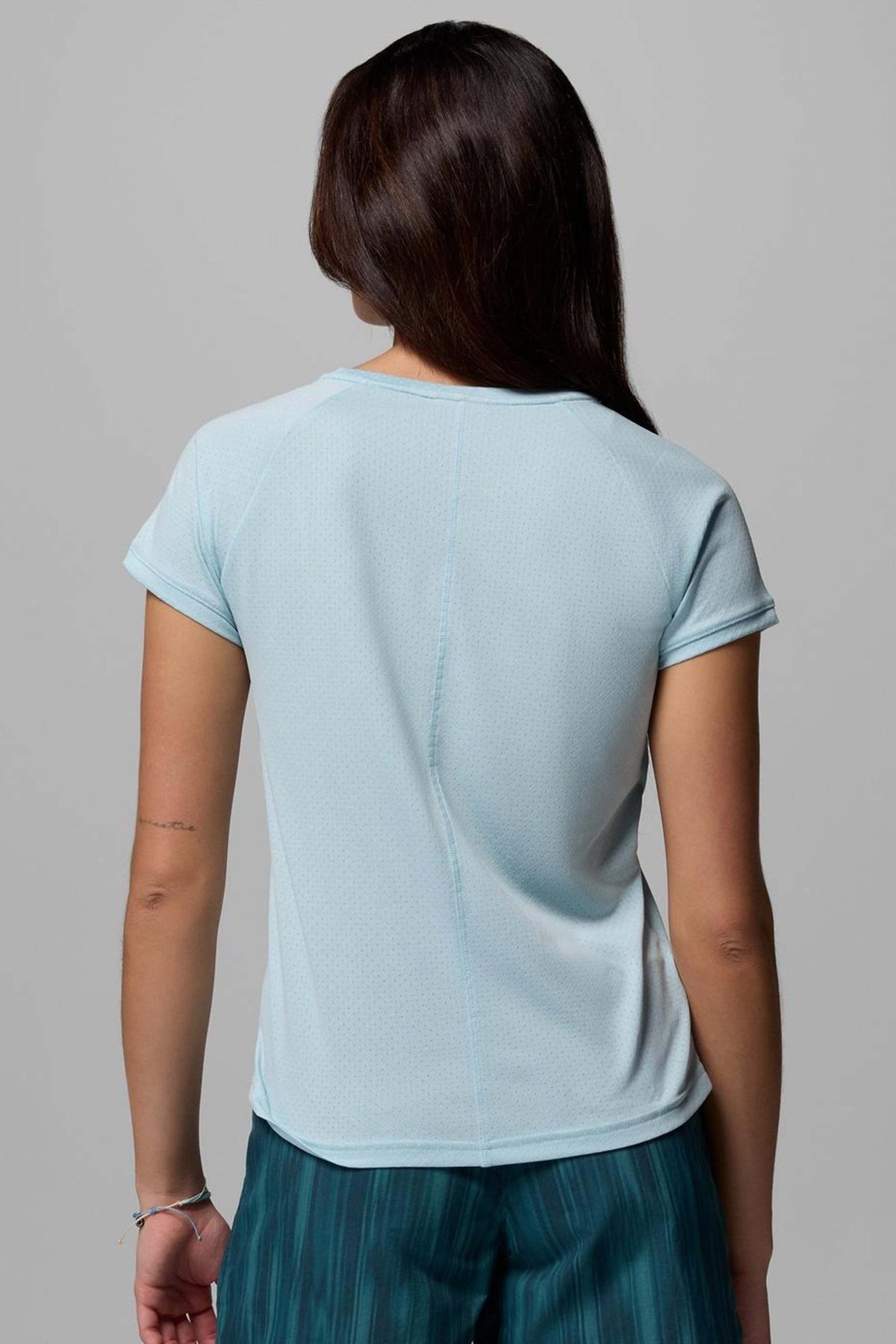COLUMBIA  BOGATA BAY SS TEE  en color   (2)
