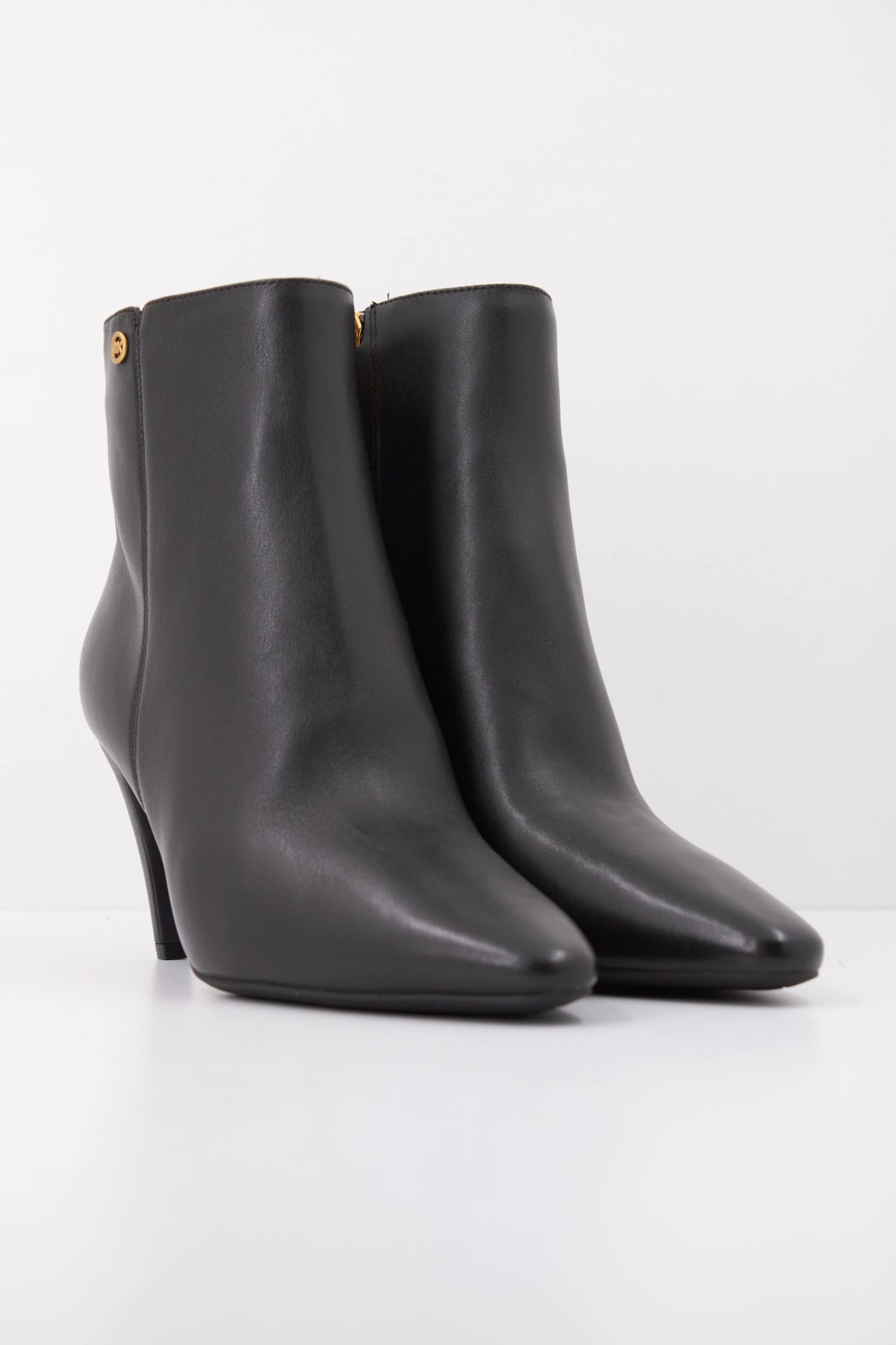 MICHAEL KORS DANIELA HEELED BOOTI en color   (2)