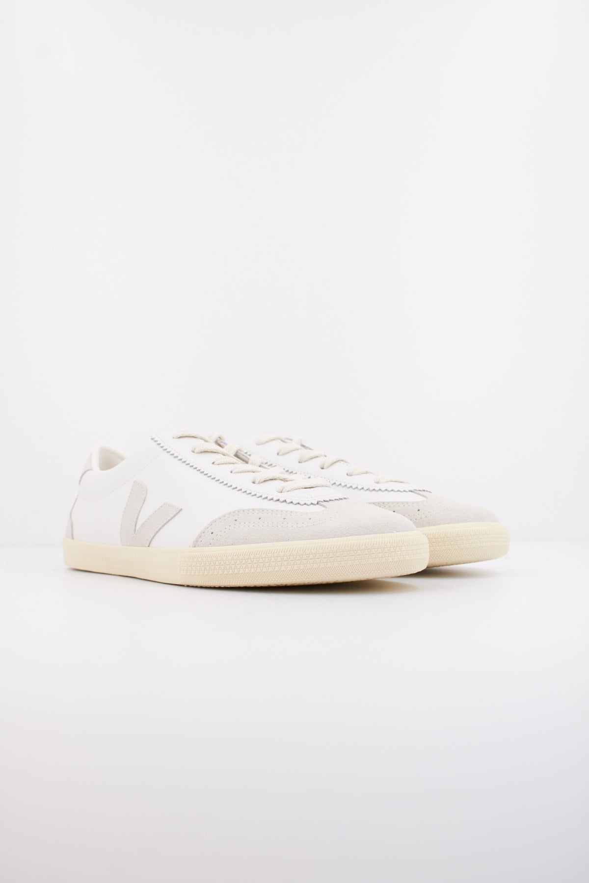 VEJA VOLLEY OT en color WHTNTL  (2)