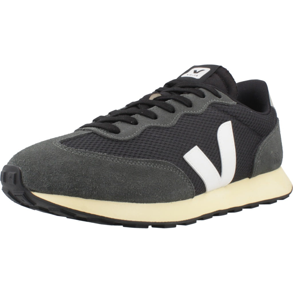 VEJA RIO BRANCO II en color BLKWHT  (1)