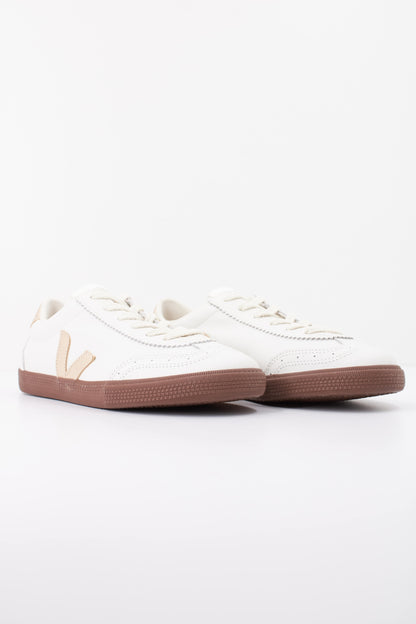 VEJA VOA en color WHPLBK  (2)
