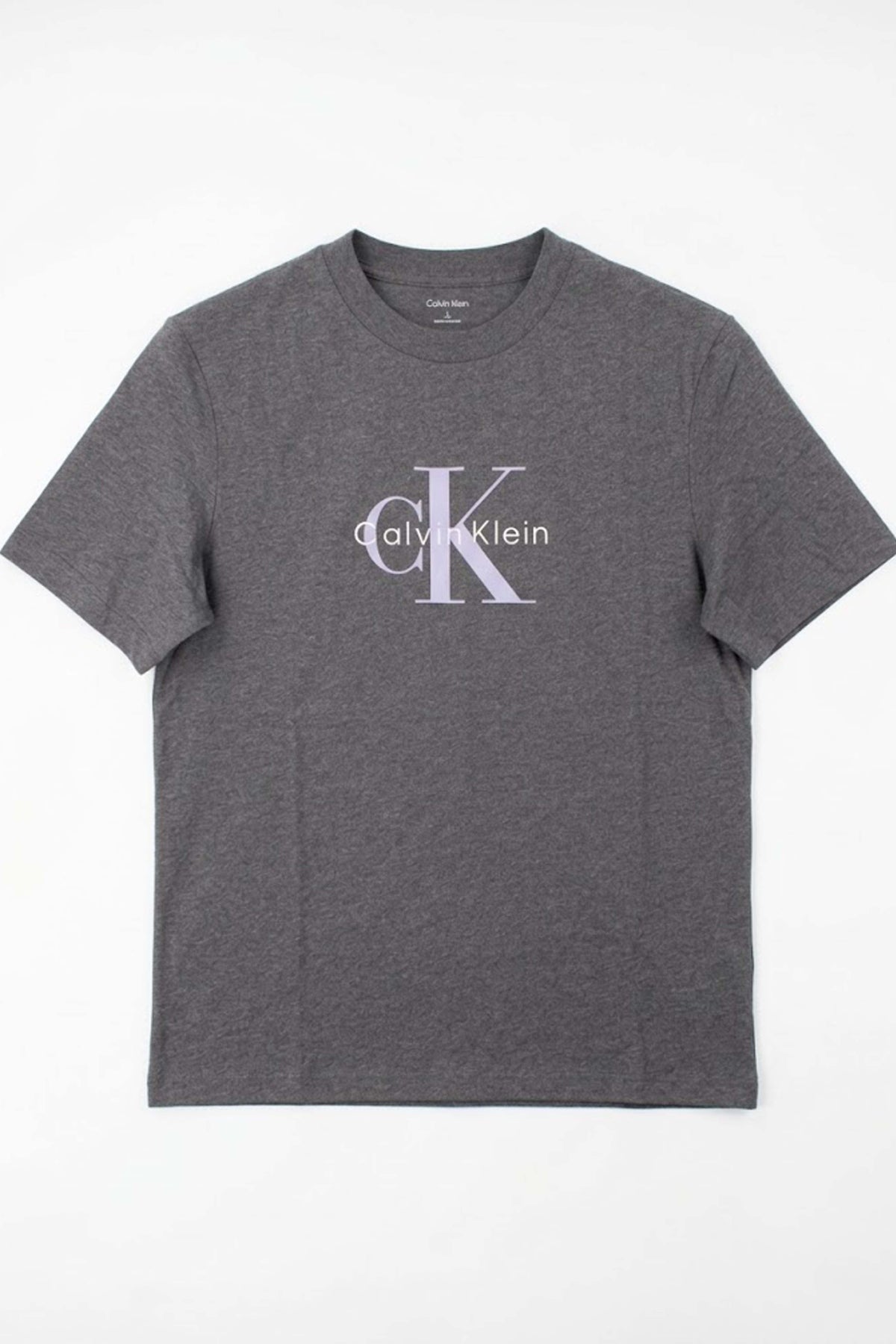 CALVIN KLEIN HERO MONOLOGO TEE  en color PG  (1)