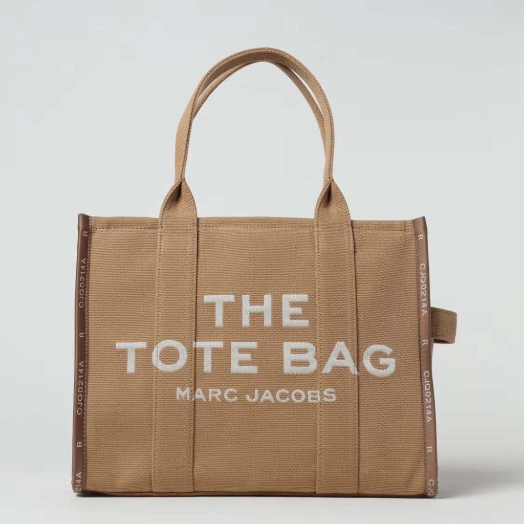 MARC JACOBS M  en color   (4)