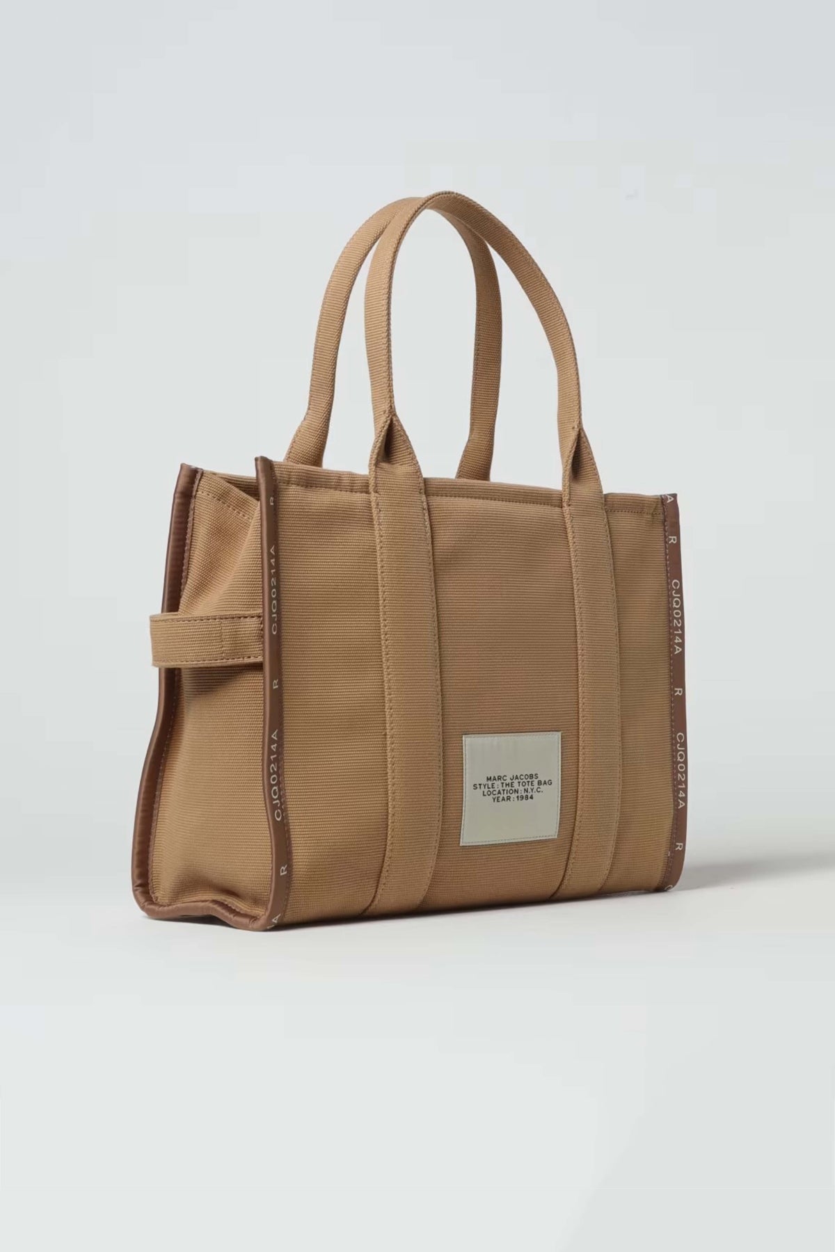 MARC JACOBS M  en color   (2)