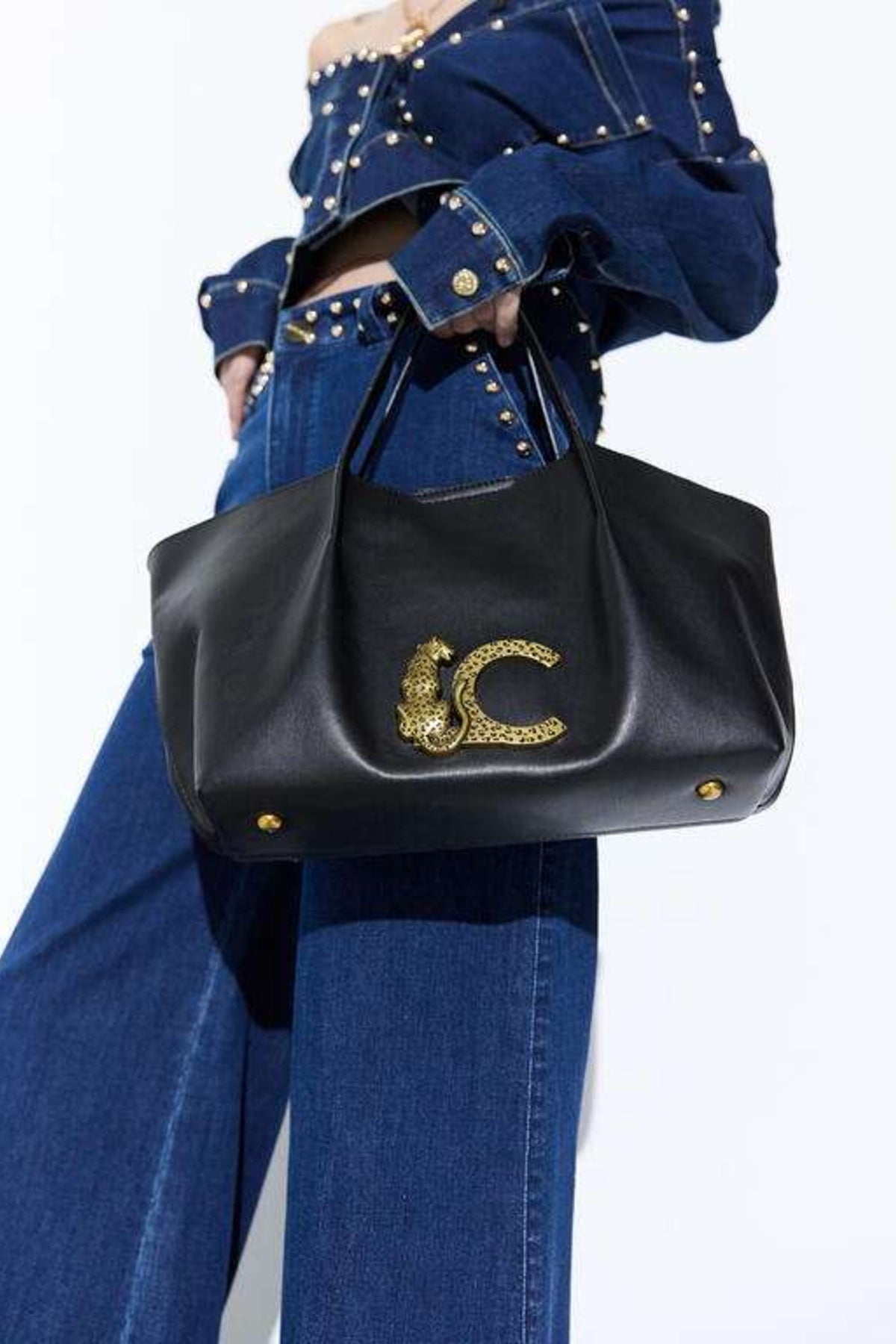 LOLA CASADEMUNT LEATHER-EFFECT SHOUL en color N  (1)