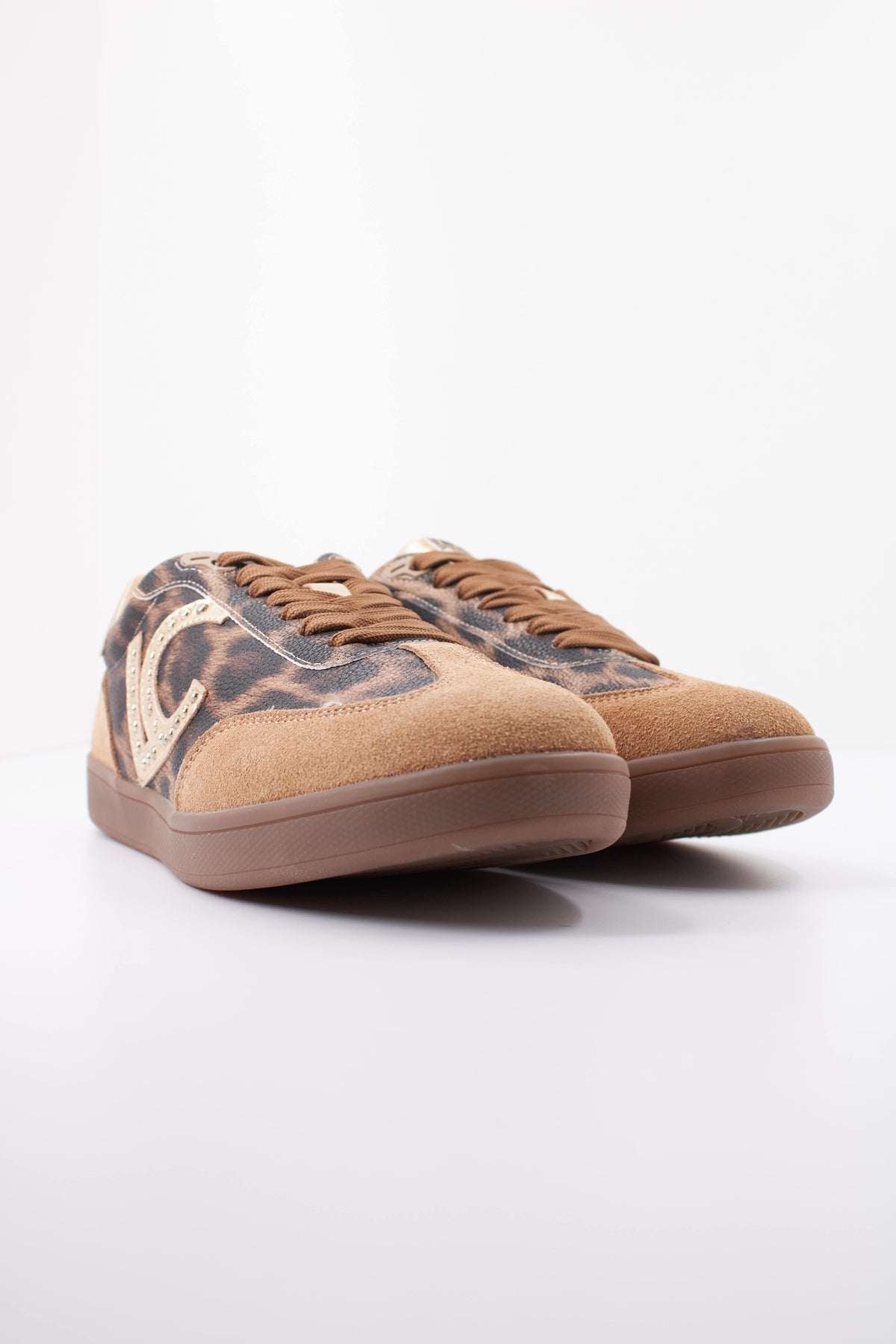 LOLA CASADEMUNT ANIMAL-PRINT SNEAKER en color M  (2)