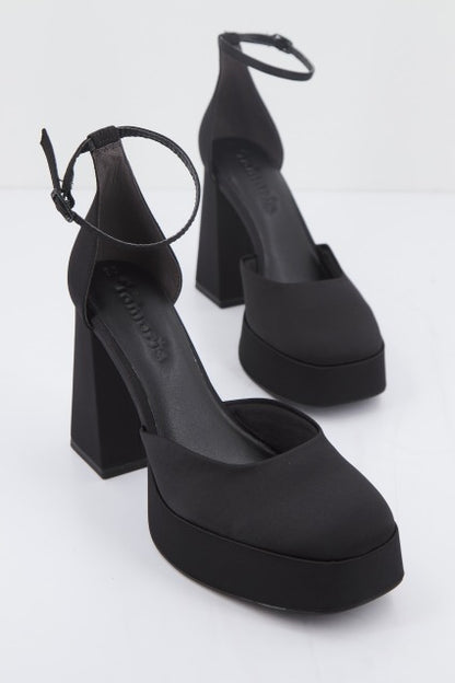TAMARIS   en color BLACK  (1)