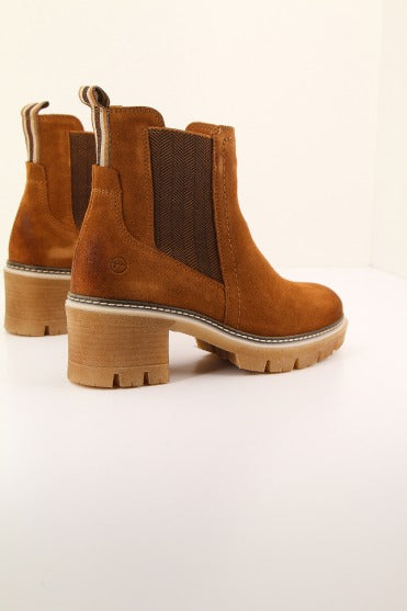 TAMARIS   en color COGNAC  (4)