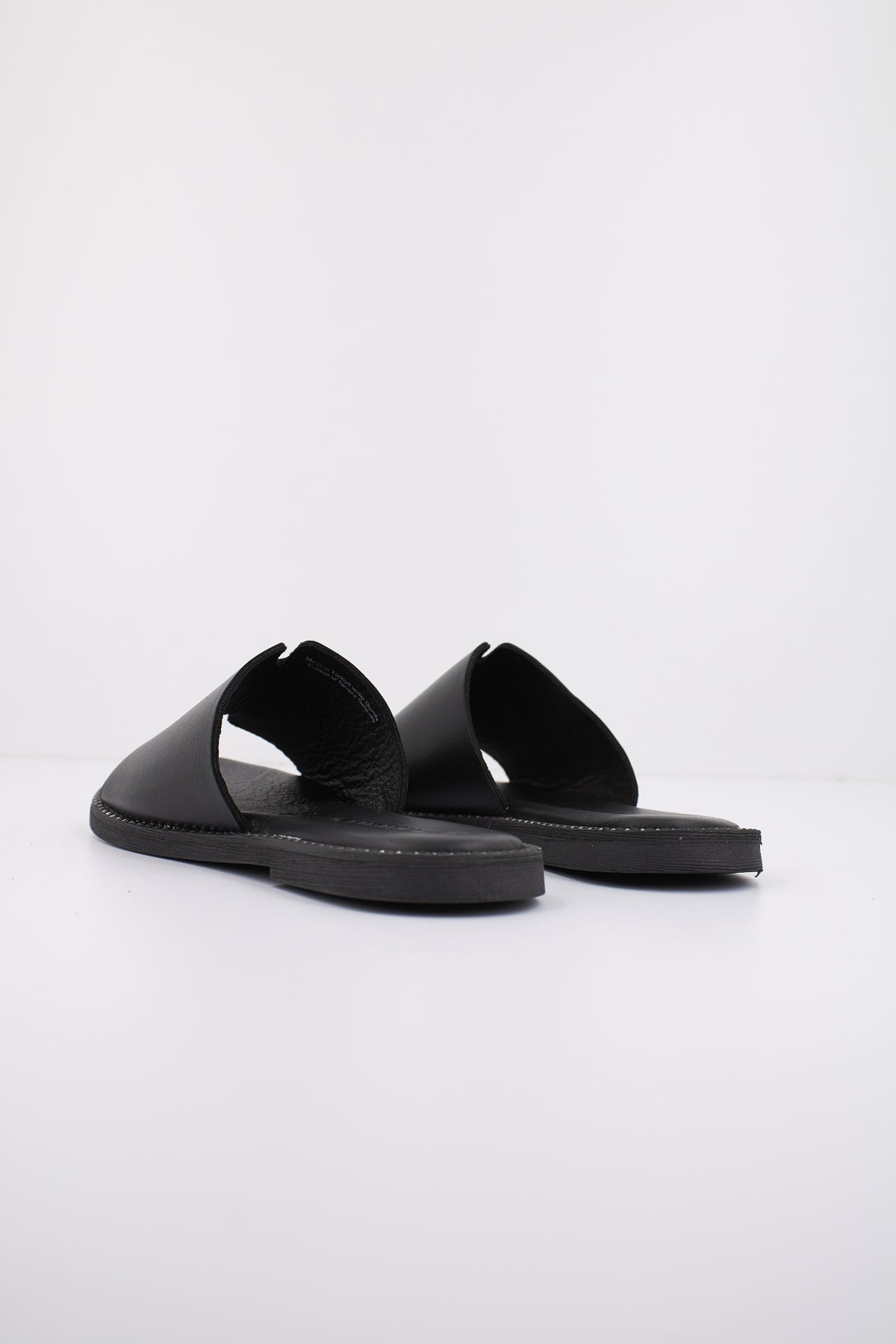 TAMARIS  en color BLACK  (3)
