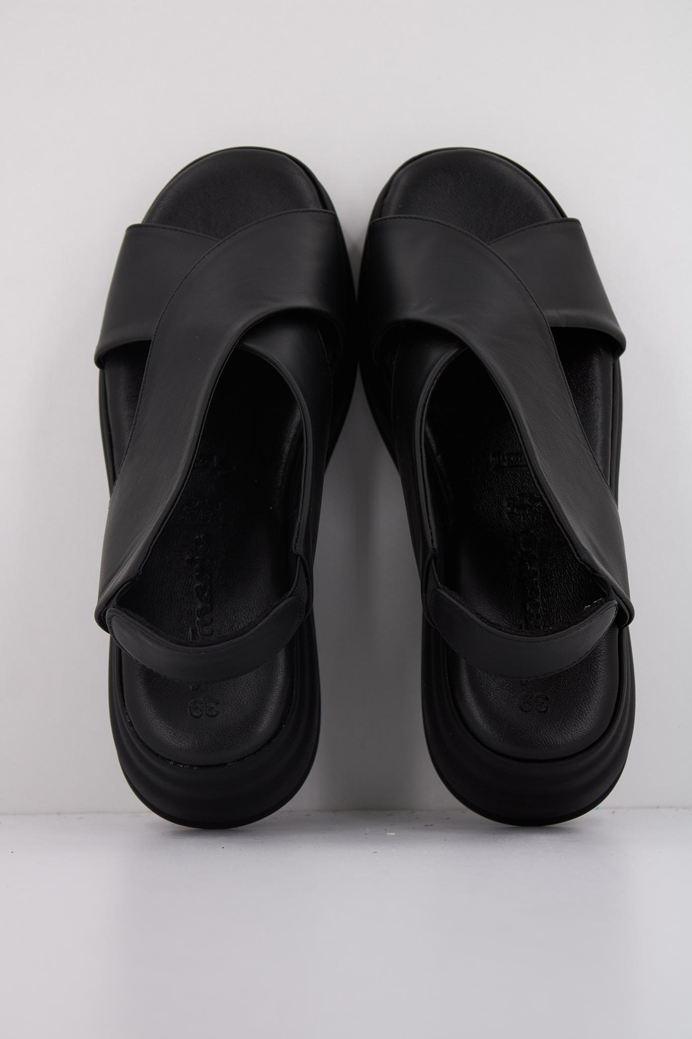 TAMARIS   en color BLACK  (3)