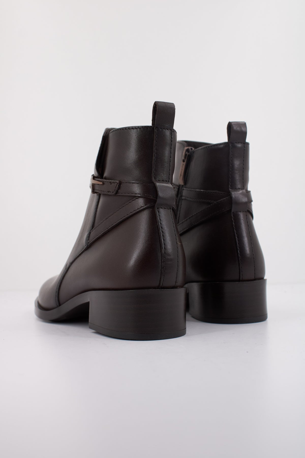 TAMARIS   en color MAHOGANY  (4)