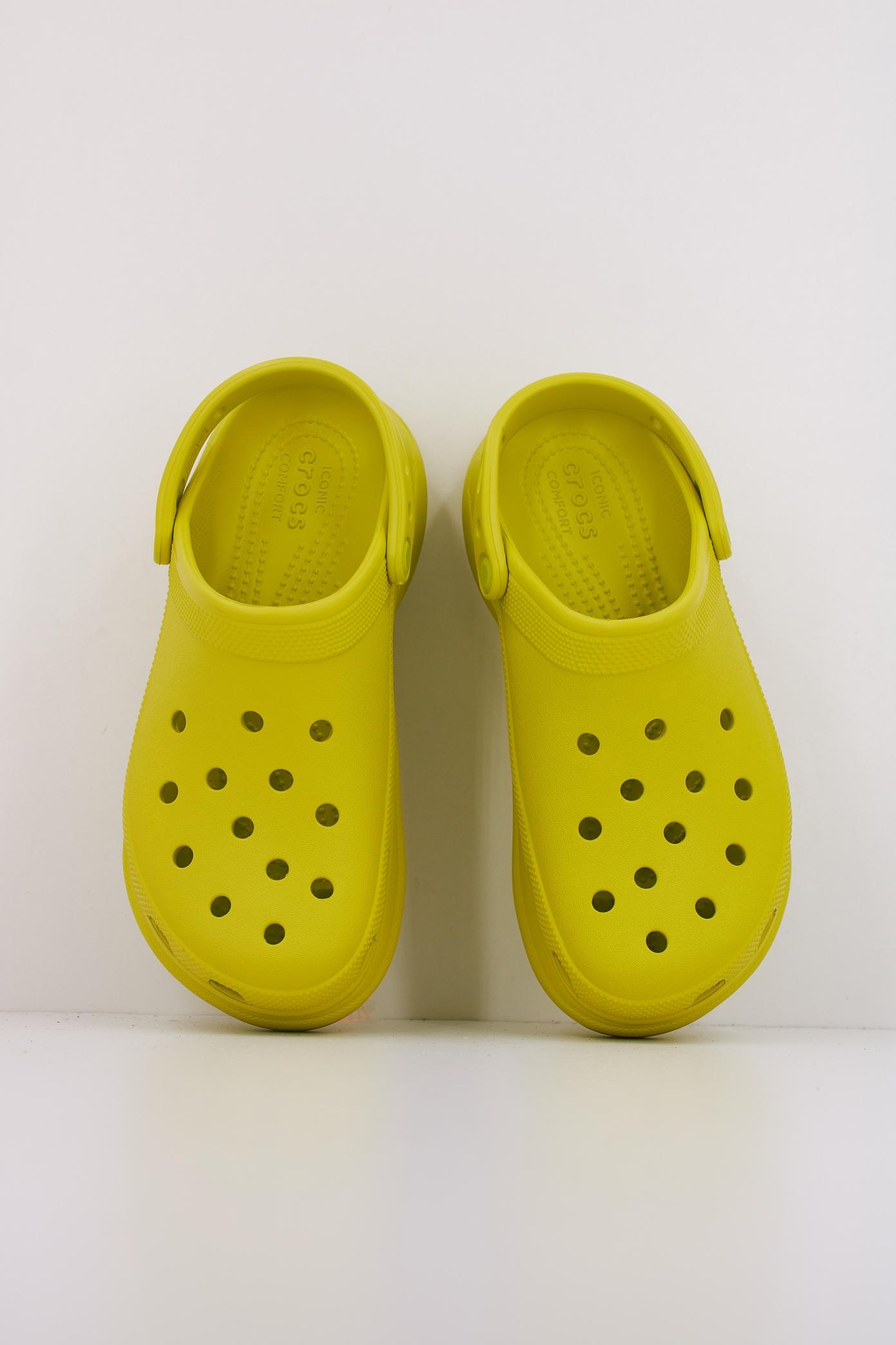 CROCS CLASSIC BAE CLOG en color KIWI  (3)