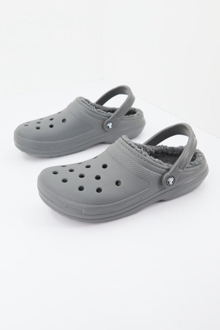 CROCS CLASSIC LINED CLOG en color SLATE  (1)