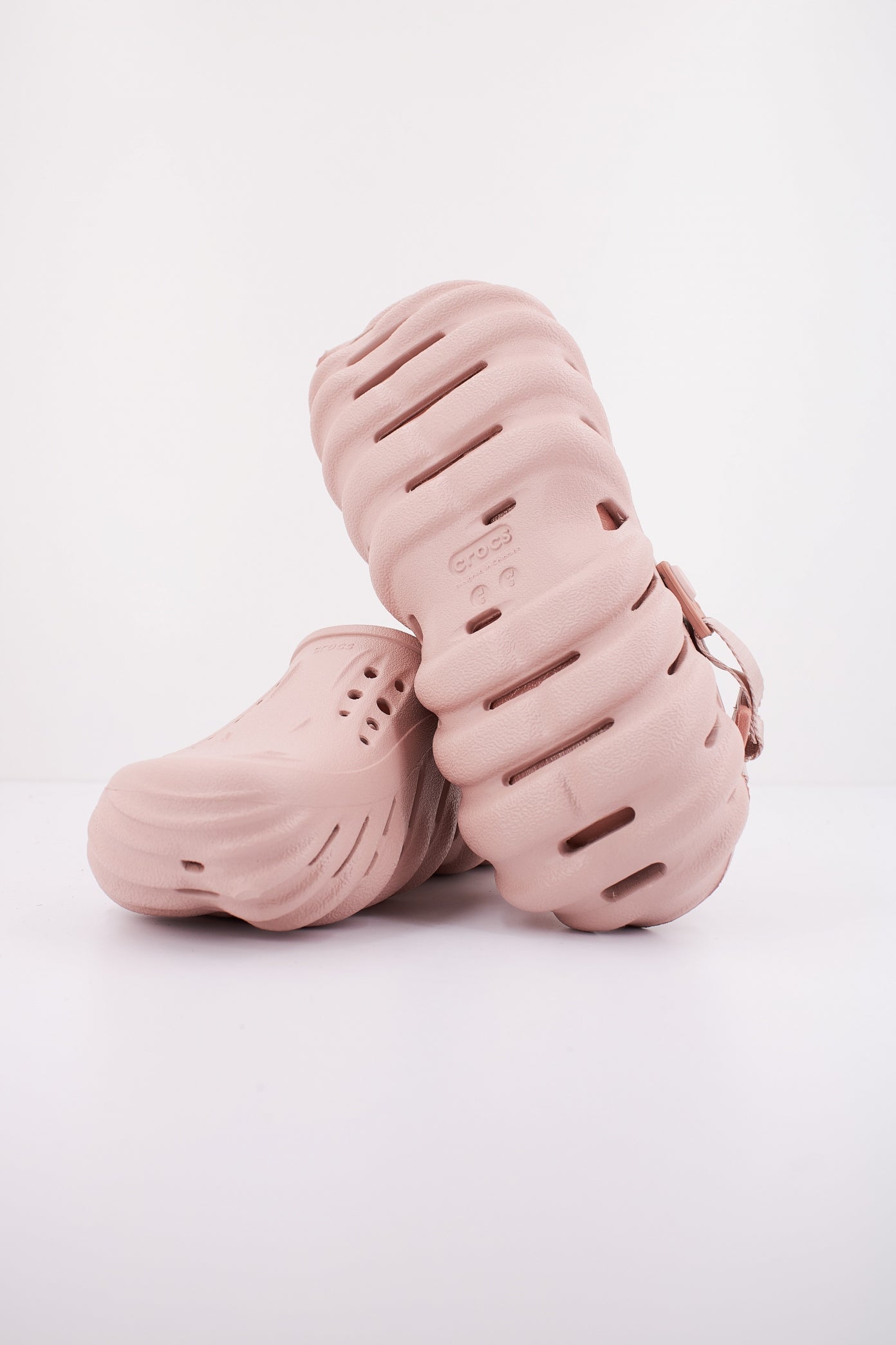 CROCS ECHO CLOG en color PINK CLAY  (5)
