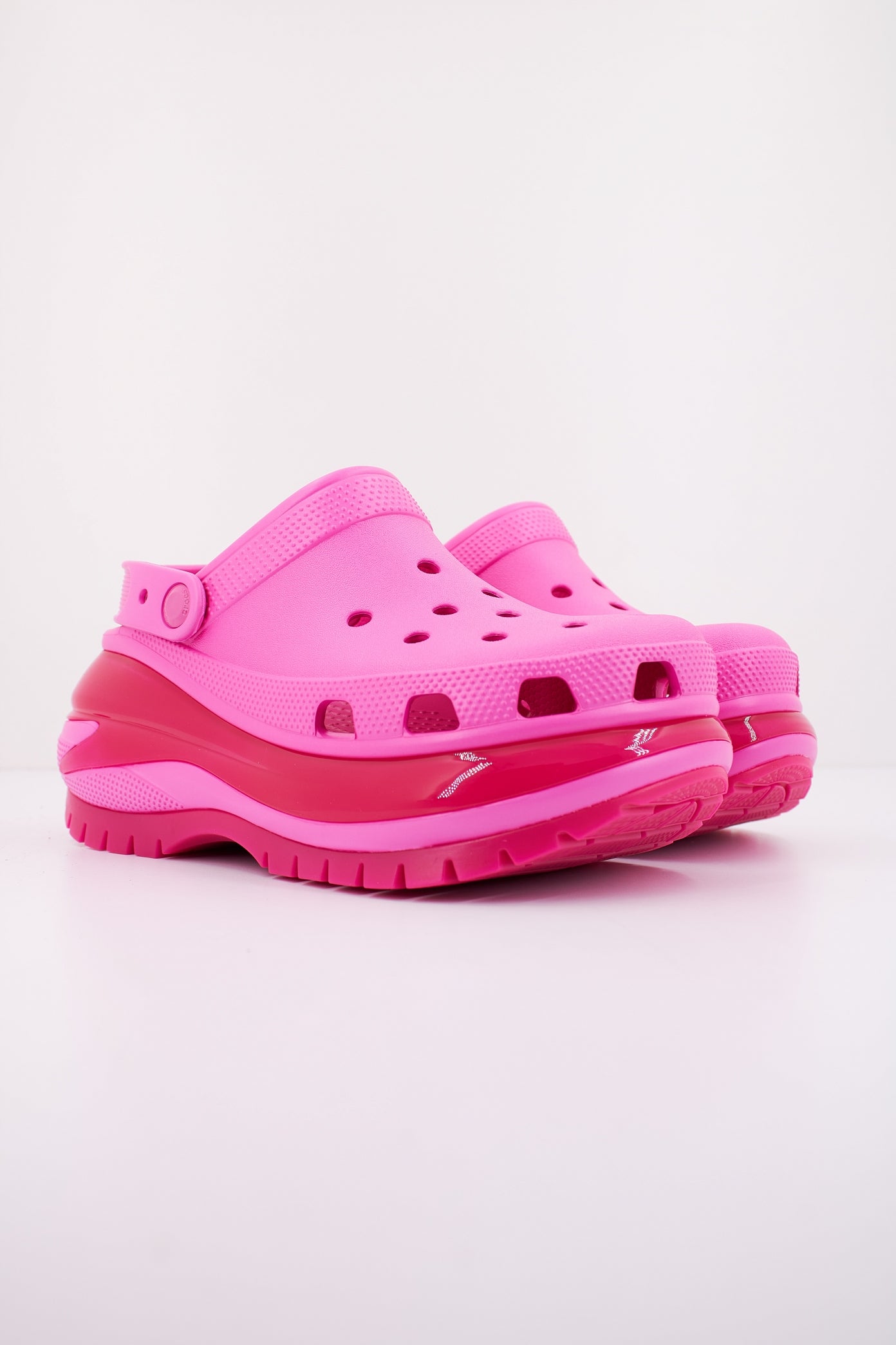 CROCS CLASSIC MEGA CRUSH C en color JUICE  (2)