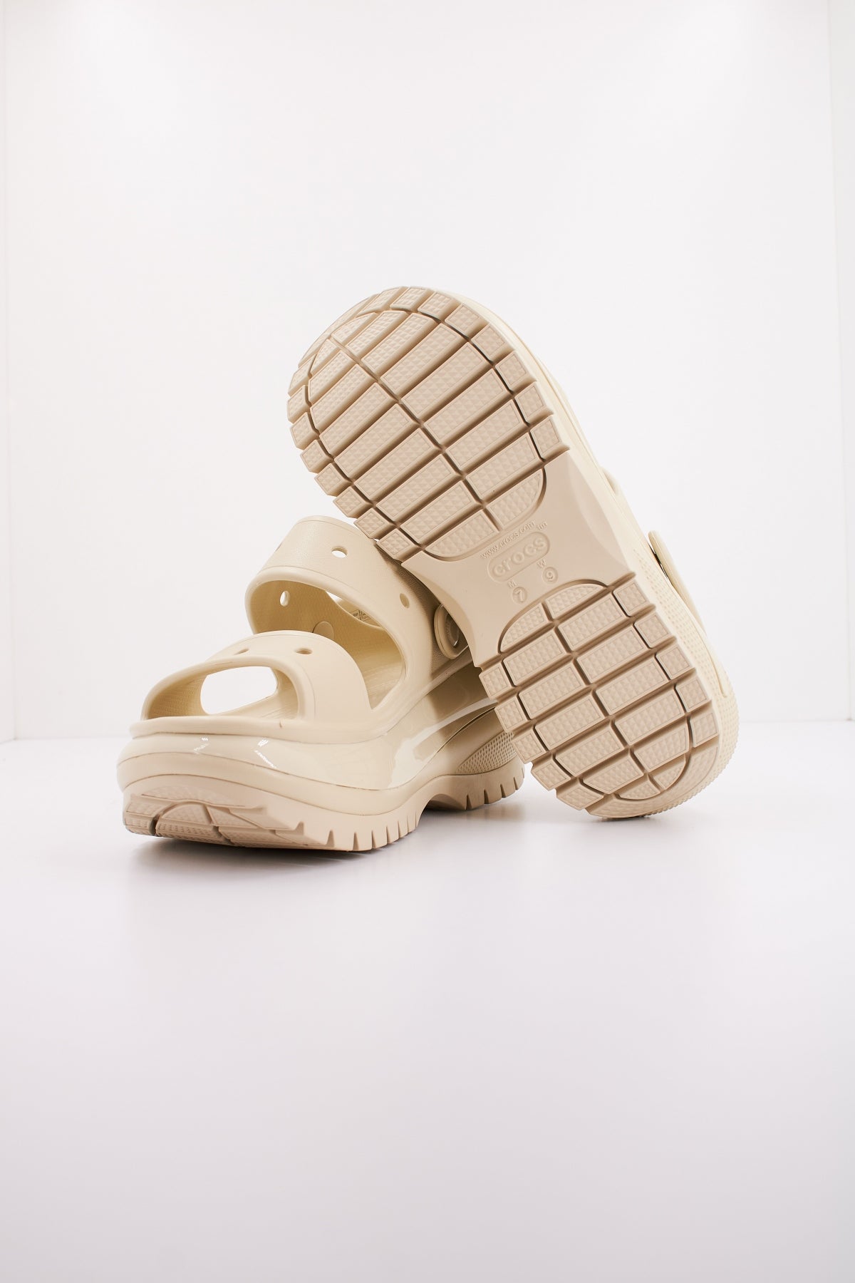 CROCS CLASSIC MEGA CRUSH S en color BONE  (4)