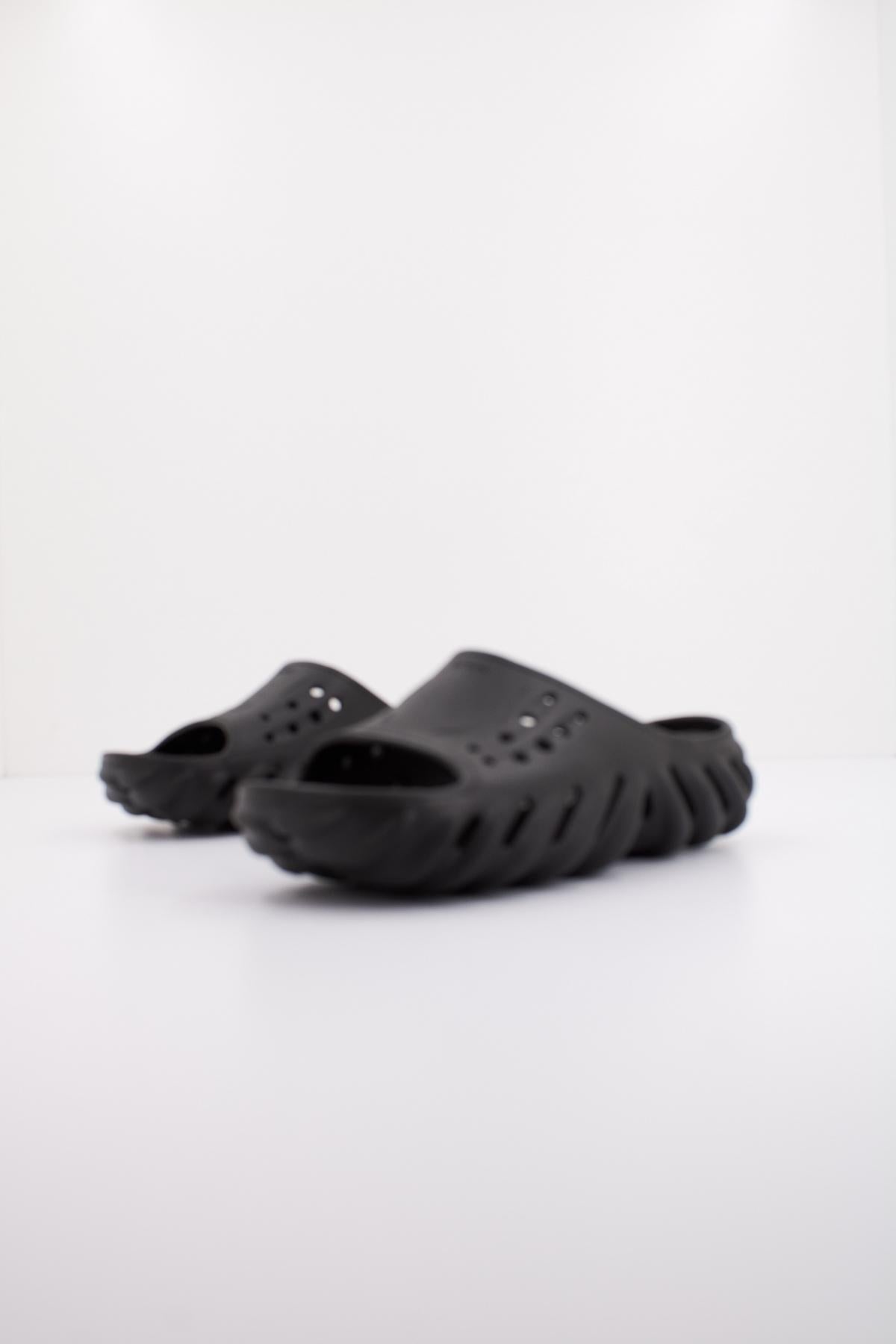 CROCS ECHO SLIDE en color BLACK  (2)