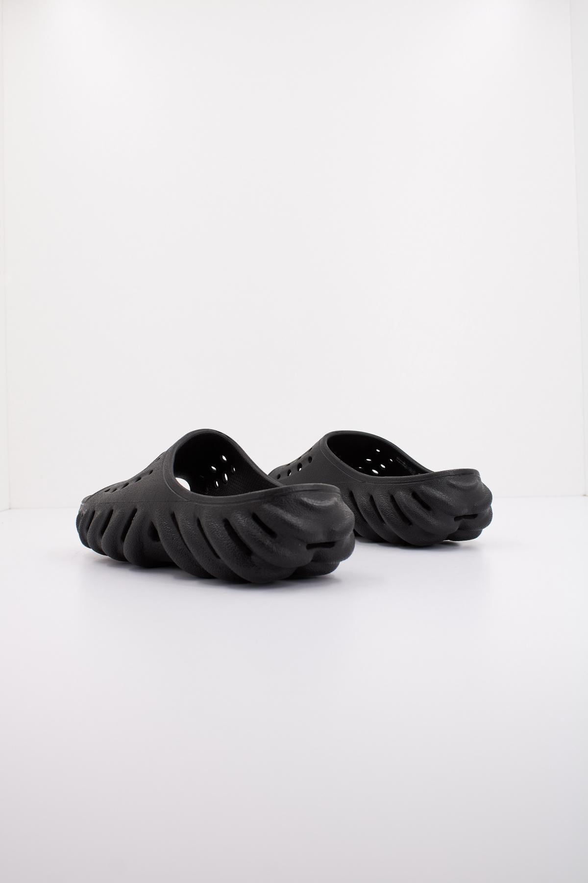 CROCS ECHO SLIDE en color BLACK  (3)