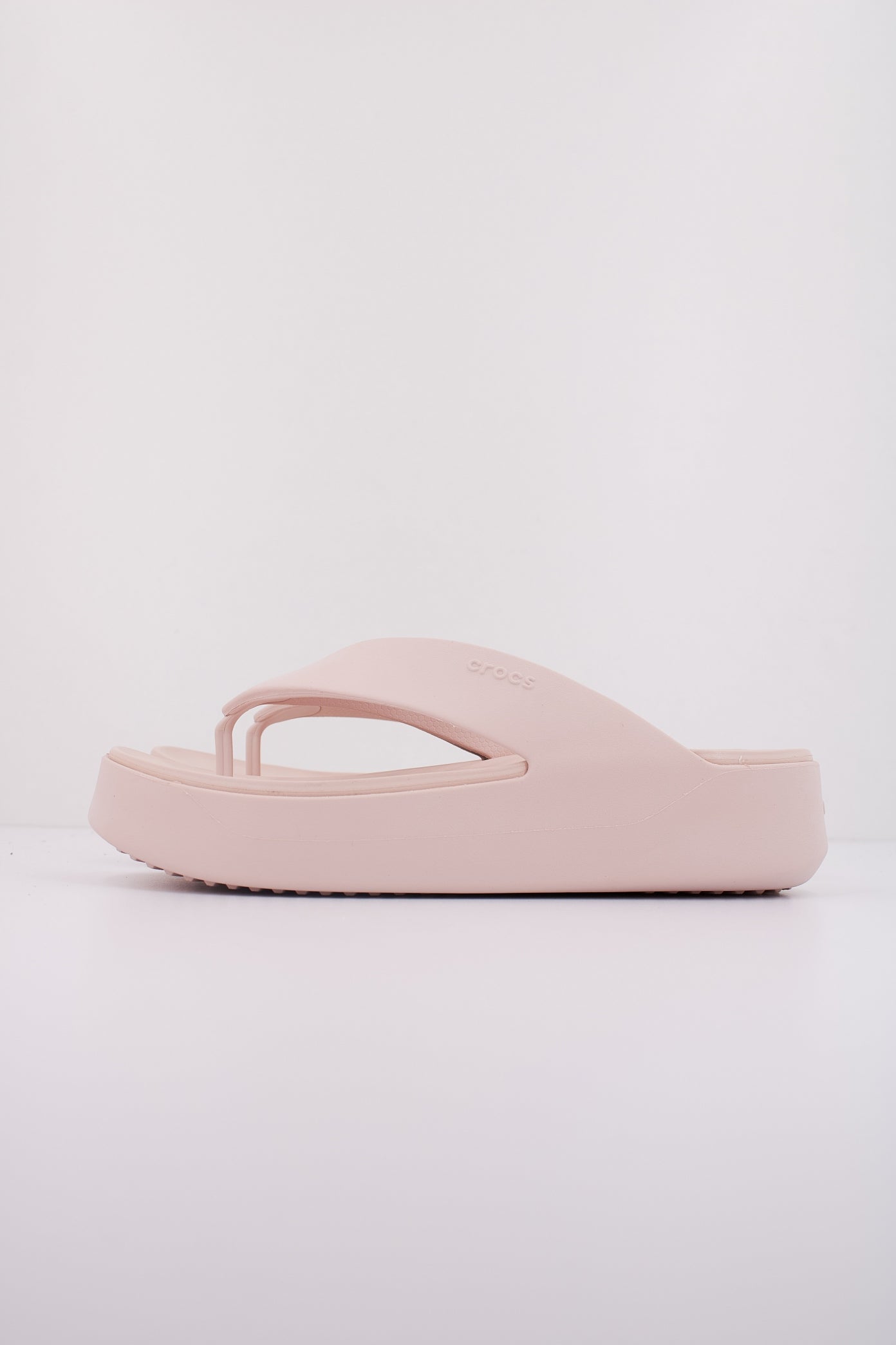 CROCS GETAWAY PLATFORM FLI en color QUARTZ  (1)