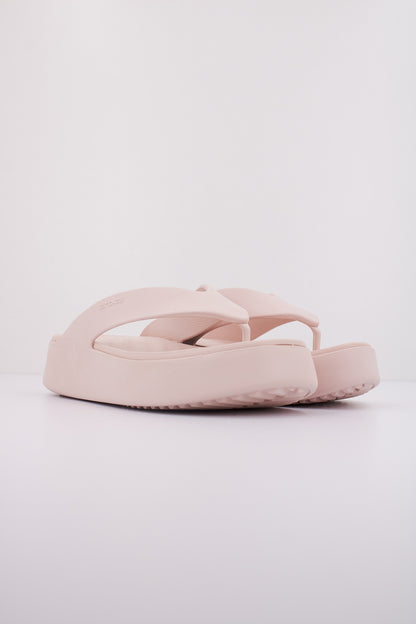 CROCS GETAWAY PLATFORM FLI en color QUARTZ  (2)