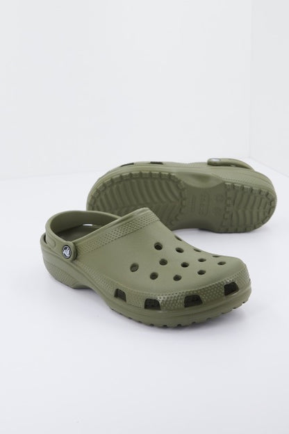 CROCS CLASSIC U en color ARMYGREEN  (1)