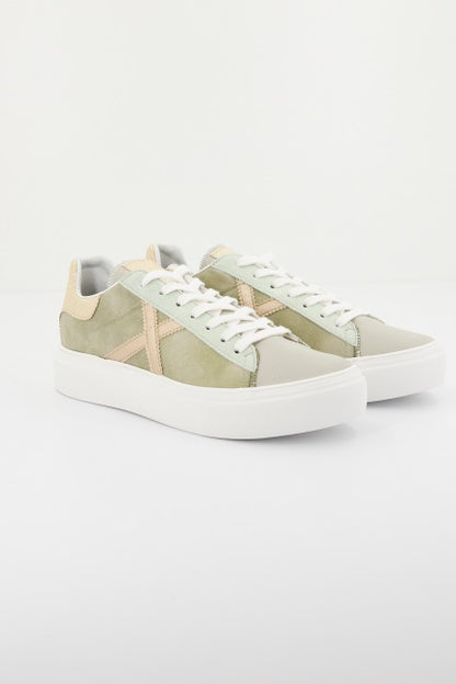 MUNICH RETE SKY  en color   (1)