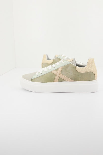 MUNICH RETE SKY  en color   (3)