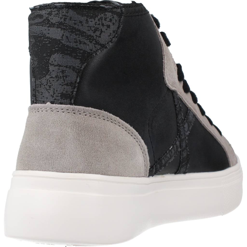 MUNICH NIM  en color   (3)