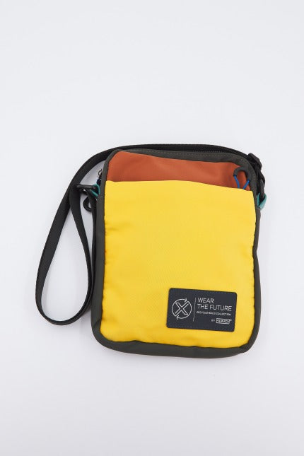 MUNICH  RECYCLED X WEAR CRO en color BLOCKCOLOR  (1)