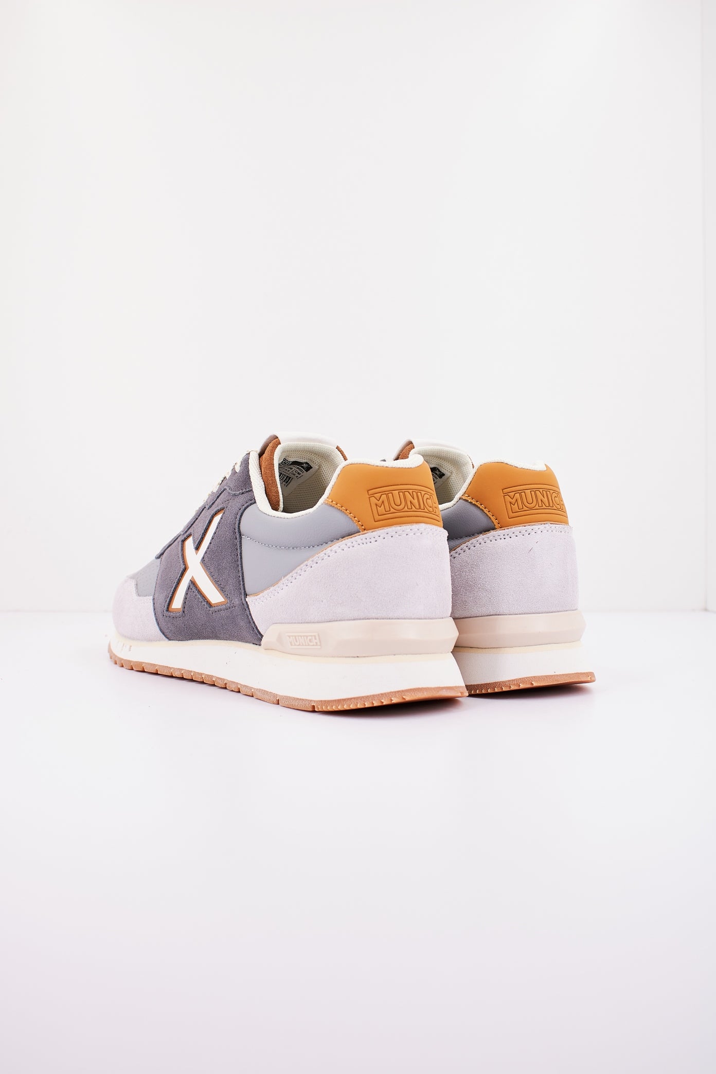 MUNICH DASH PREMIUM  en color   (3)