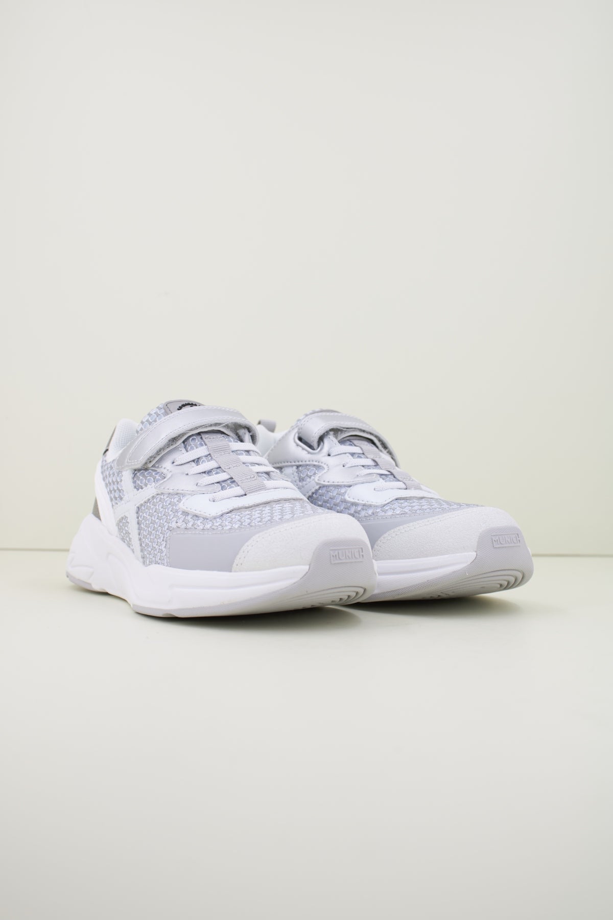 MUNICH MINI TRACK VCO  en color   (2)