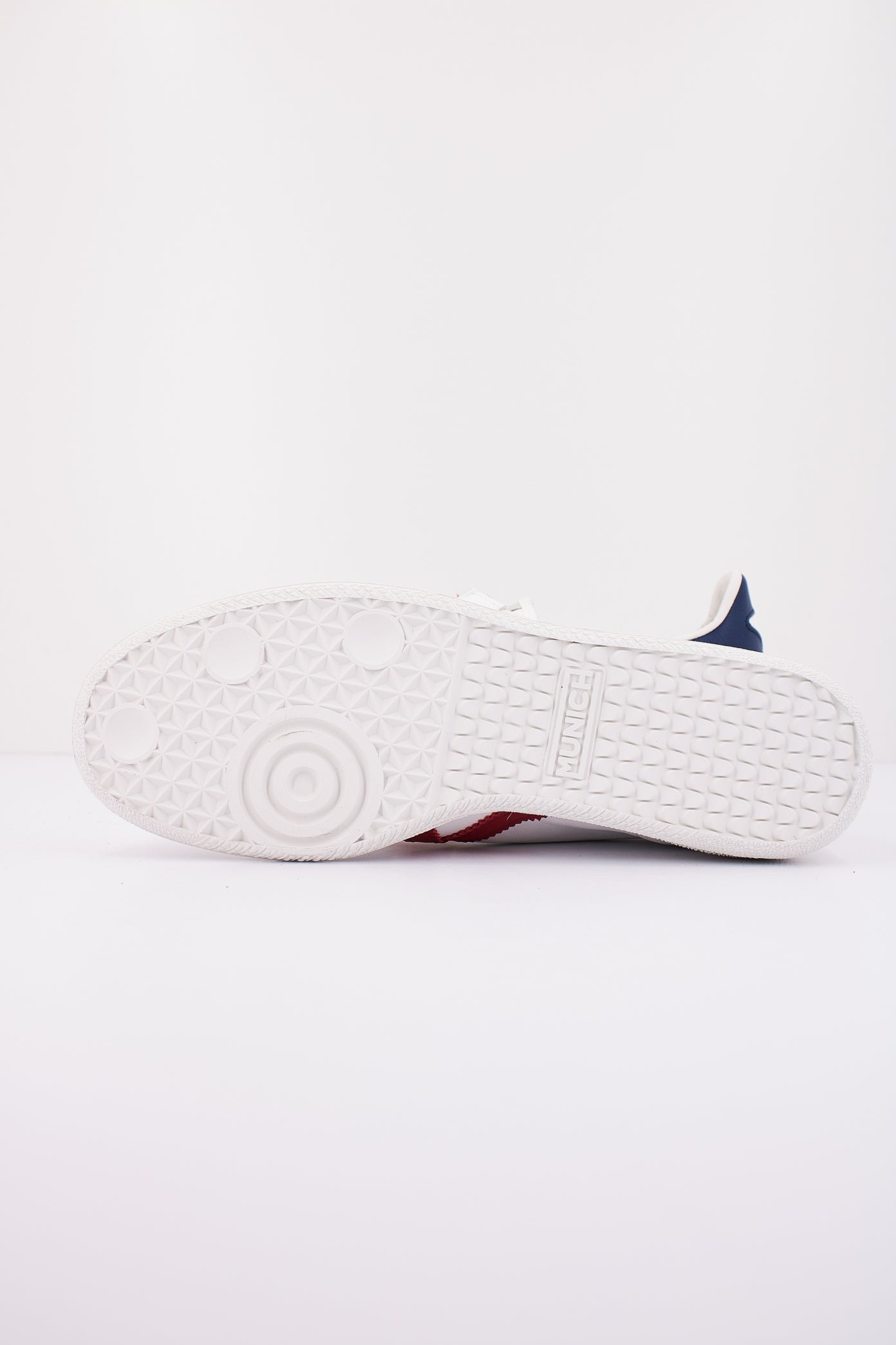 MUNICH BARRU en color   (4)