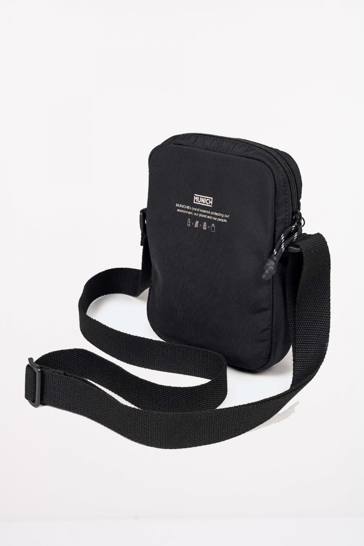 MUNICH RECYCLED X . en color BLACK  (2)