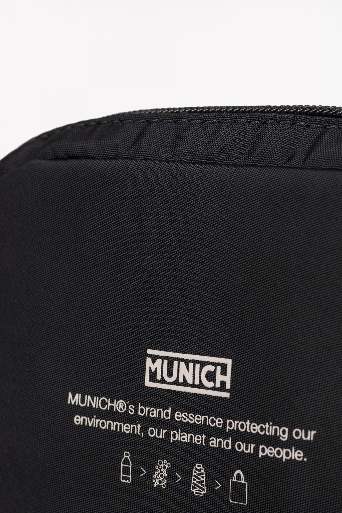 MUNICH RECYCLED X . en color BLACK  (3)