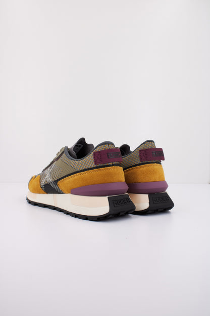 MUNICH PULSAR  en color   (4)