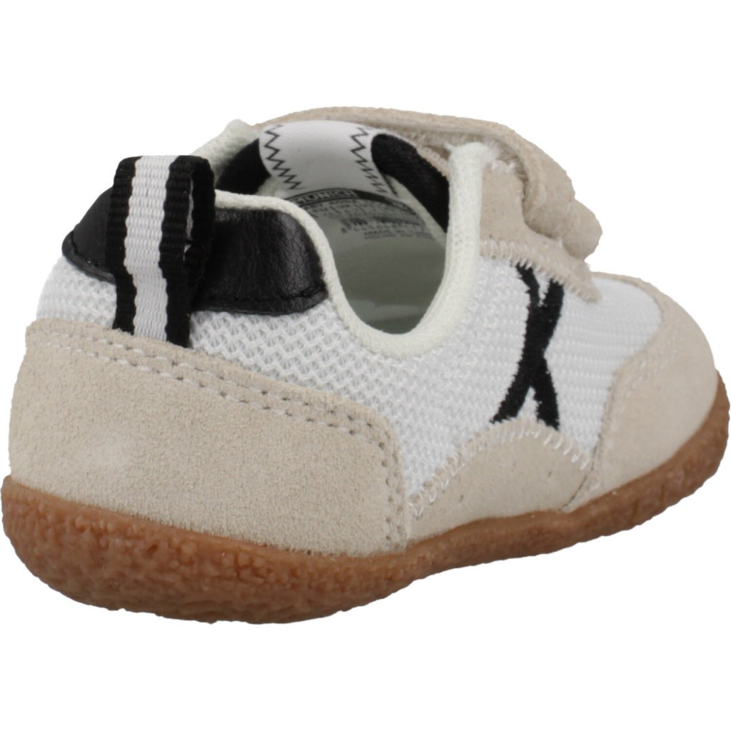 MUNICH BABY KODA  en color   (3)