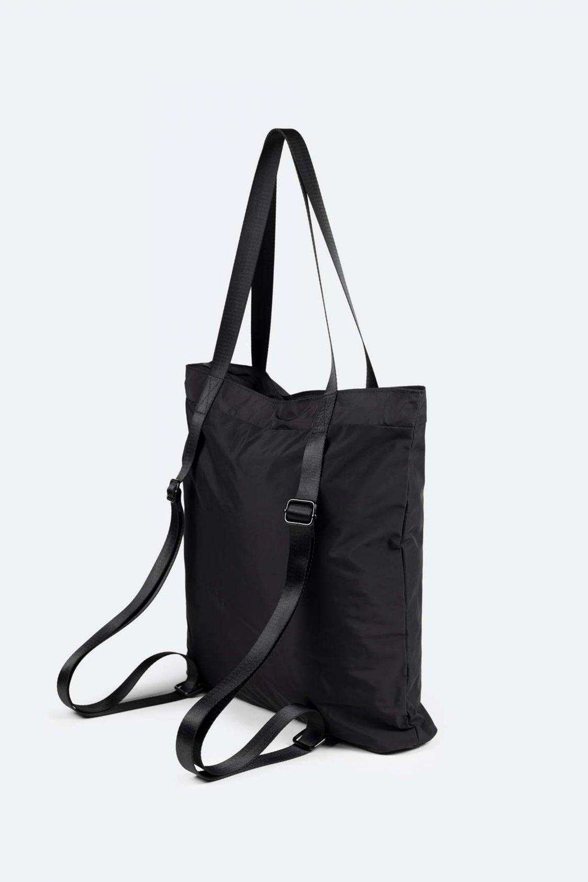 MUNICH SHALLOW TOTE BACKPAC en color BLACK  (2)