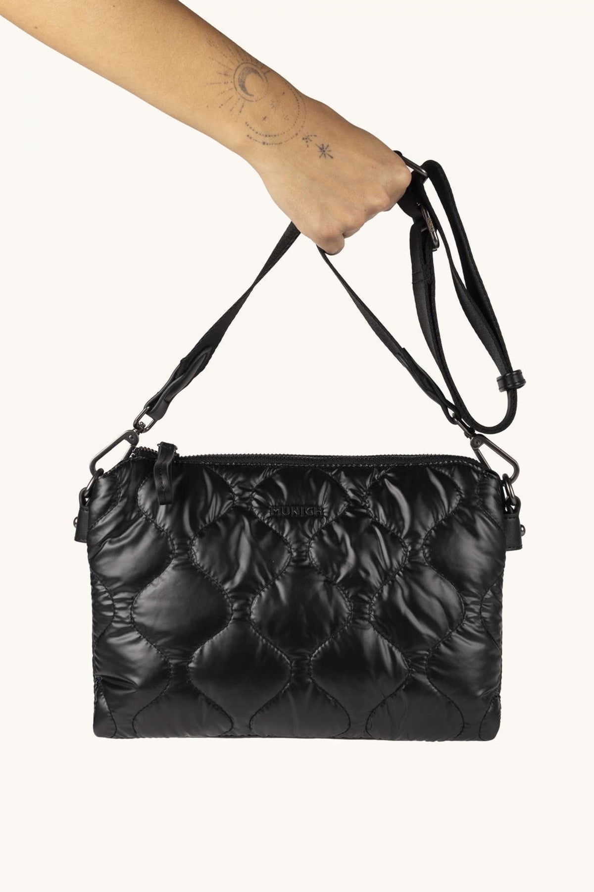 MUNICH CROSSBODY en color BLACK  (4)